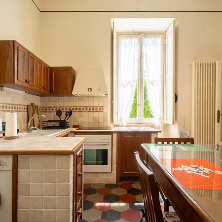 Emilia Gemstone Apartmán